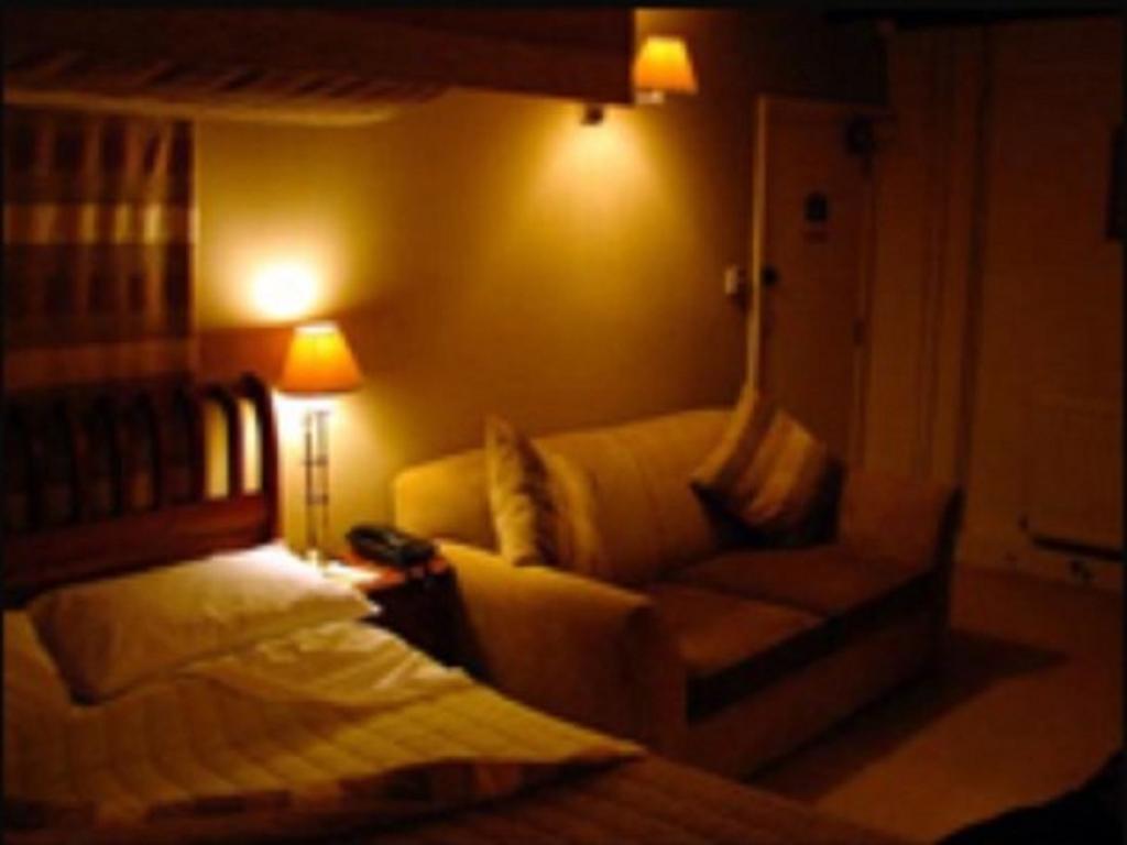Hotel Anjuman 3*